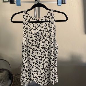 Joie silk tank scalloped hem. Small